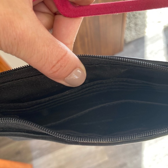 Coach clutch/wristlet - Picture 3 of 3